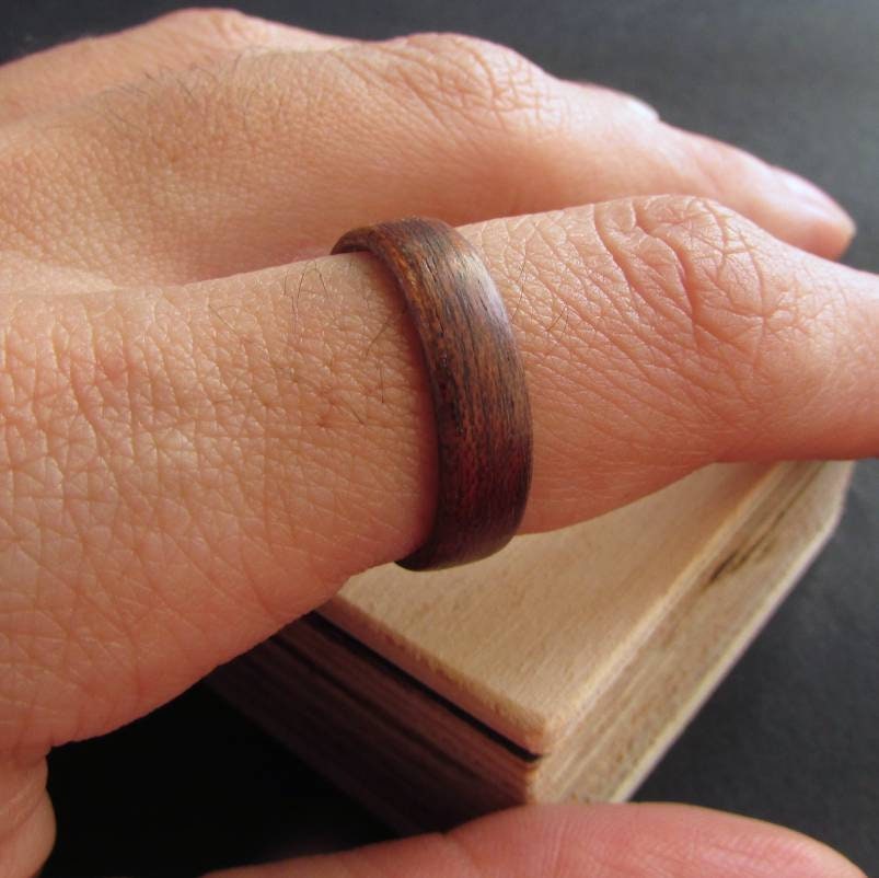 Sapele wood wedding ring, bentwood ring, wooden wedding band, bentwood ring, lightweight red brown ring for men, alternative wedding rings