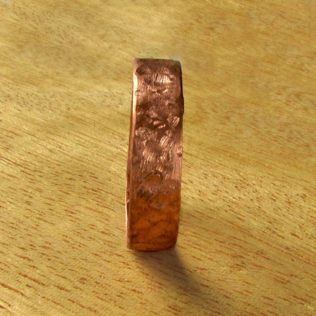 Hammered pure copper wedding band for men, Unique 7 year anniversary gift for husband, rustic ring for country style wedding, eco friendly