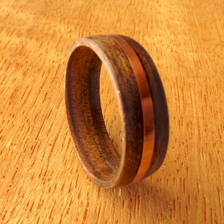Walnut wood and copper inlay wedding band for men, Mens alternative rustic wedding ring, 5 year anniversary gift for husband, Sustainable