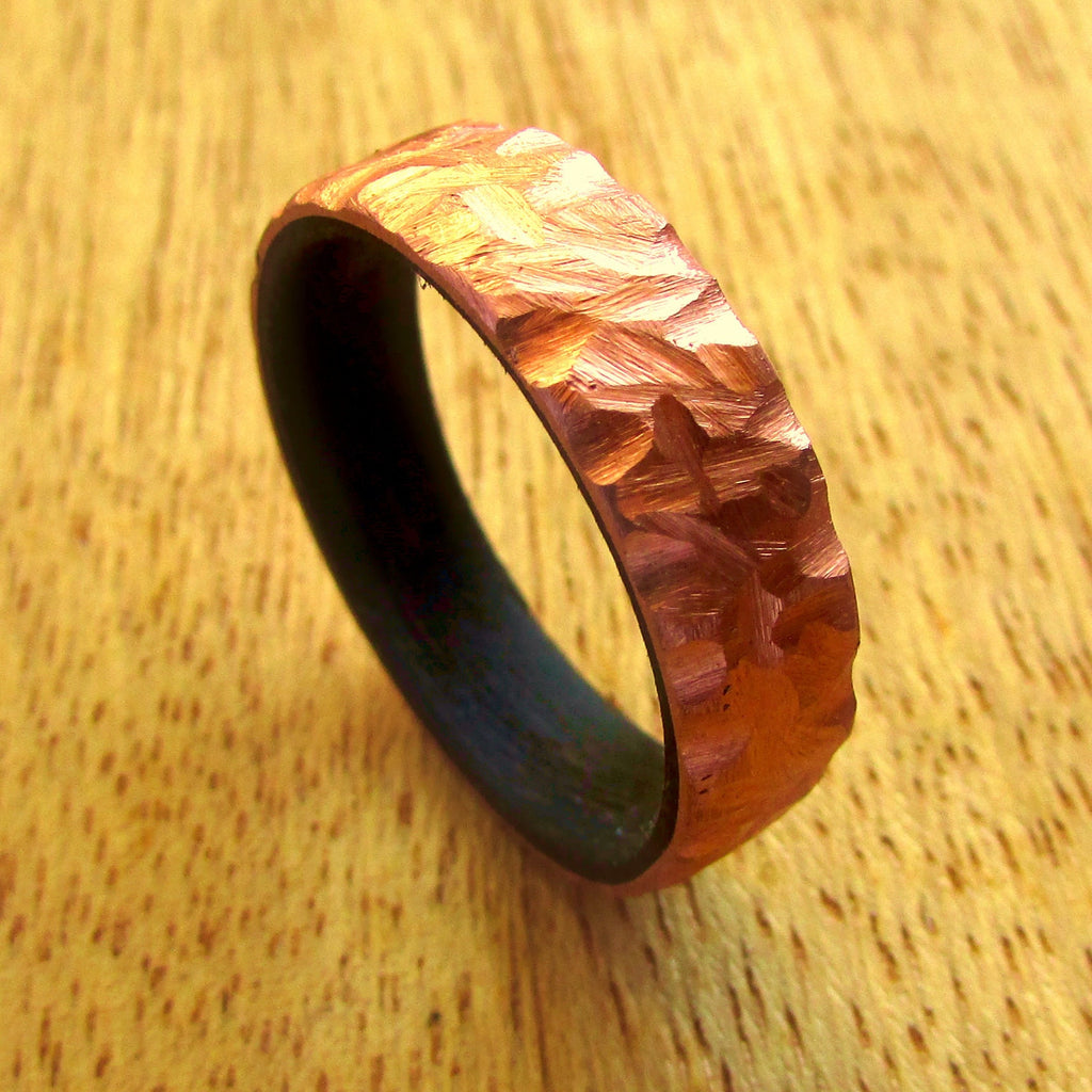 Mens copper wedding ring, Hammered men's ring, Black eucalyptus wood and metal statement band for him, rustic 7 year anniversary gift